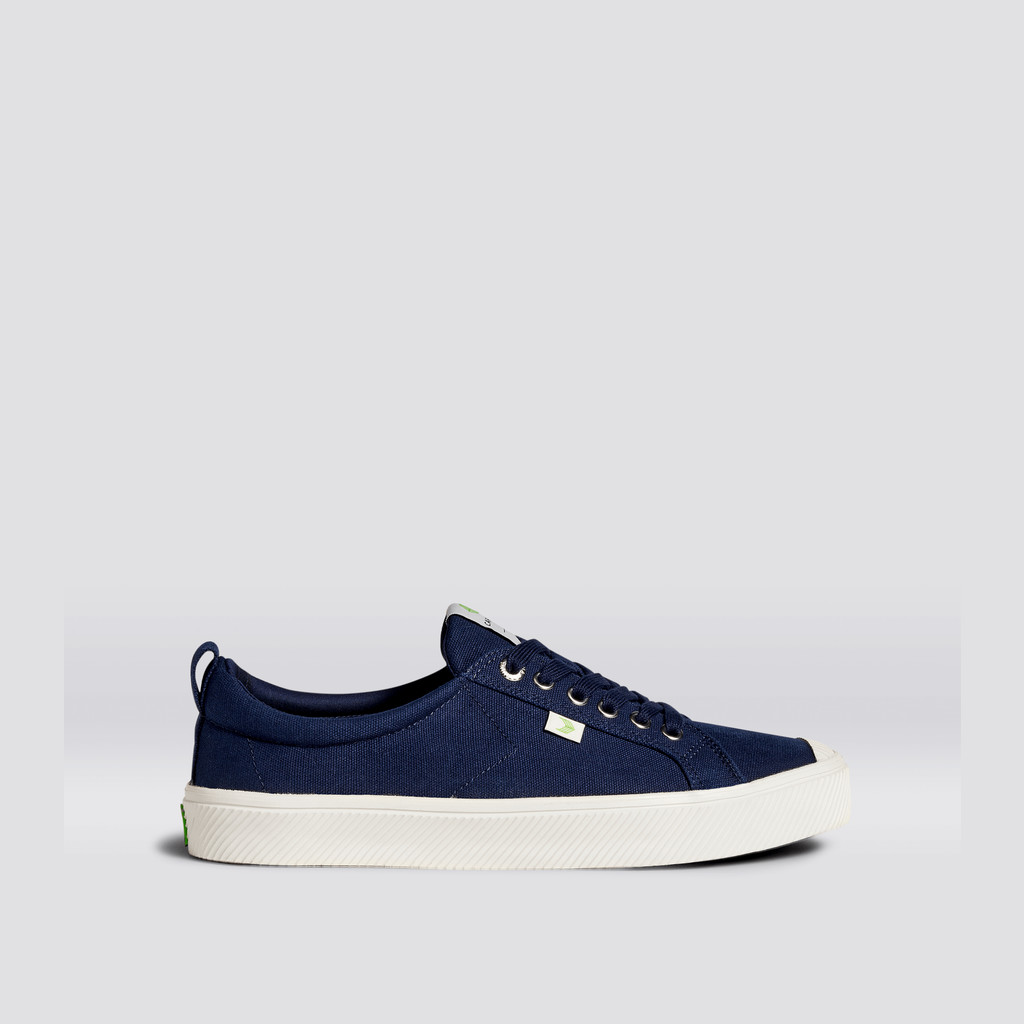 Cariuma Low Top Canvas Vegan OCA LOW Herren Blau | HIL853419